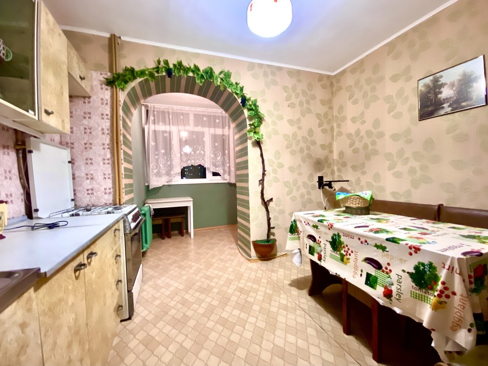 3-к. квартира 80.9 кв.м, 4/5