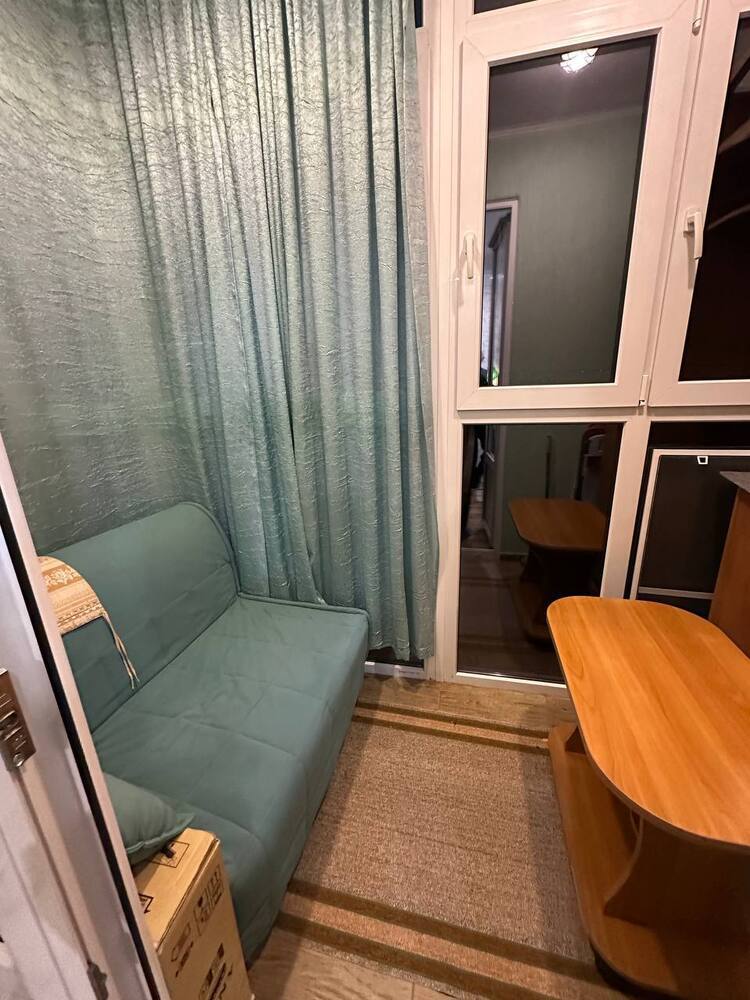 1-к. квартира 37 кв.м, 3/8