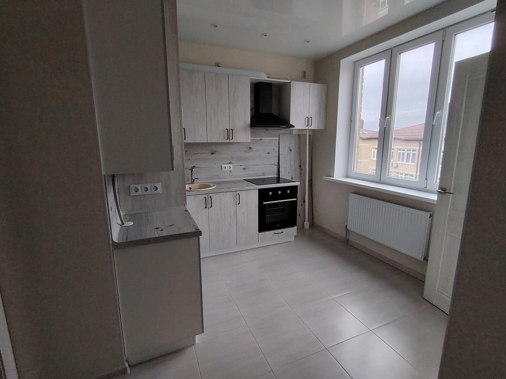 2-к. квартира 52.9 кв.м, 13/13