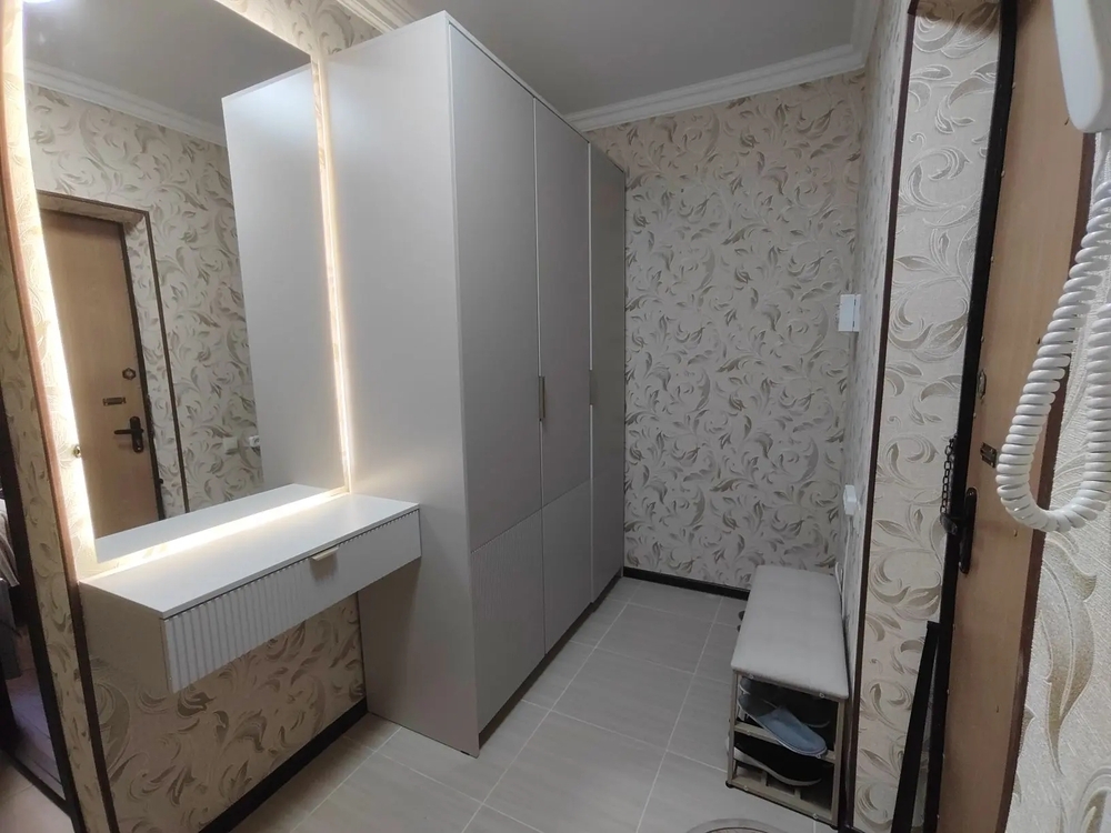 1-к. квартира 42 кв.м, 2/9
