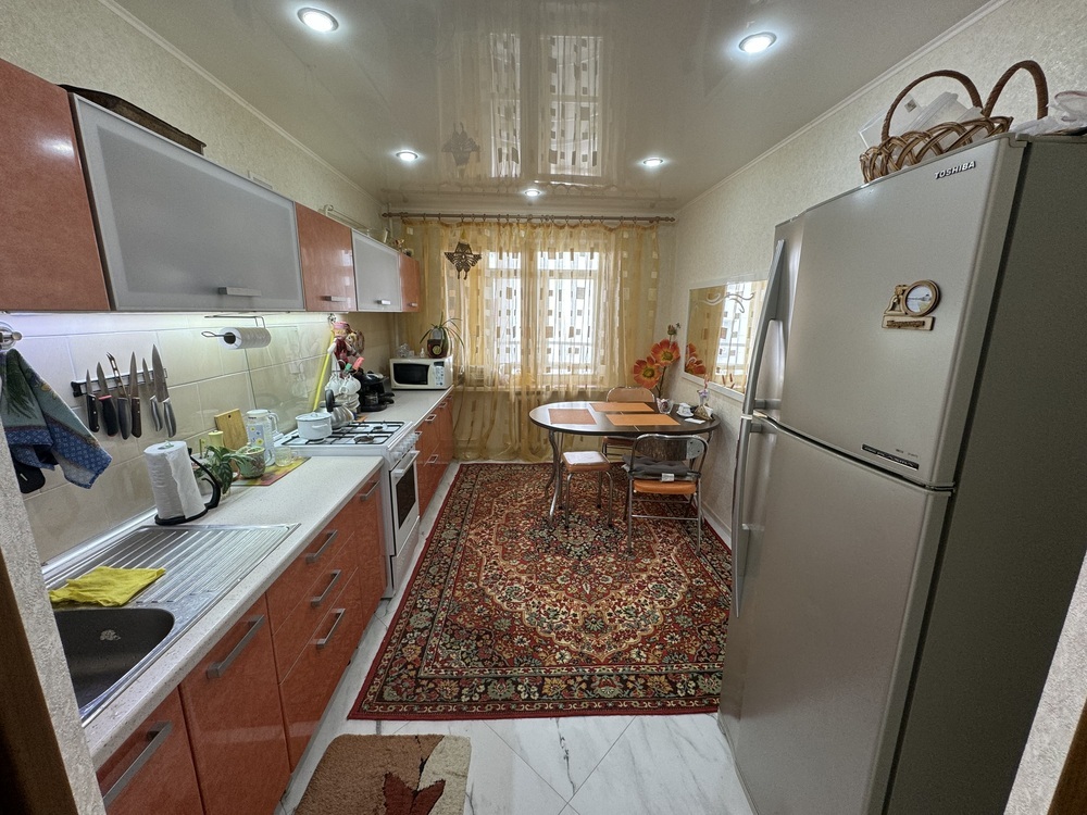 2-к. квартира 73 кв.м, 3/8