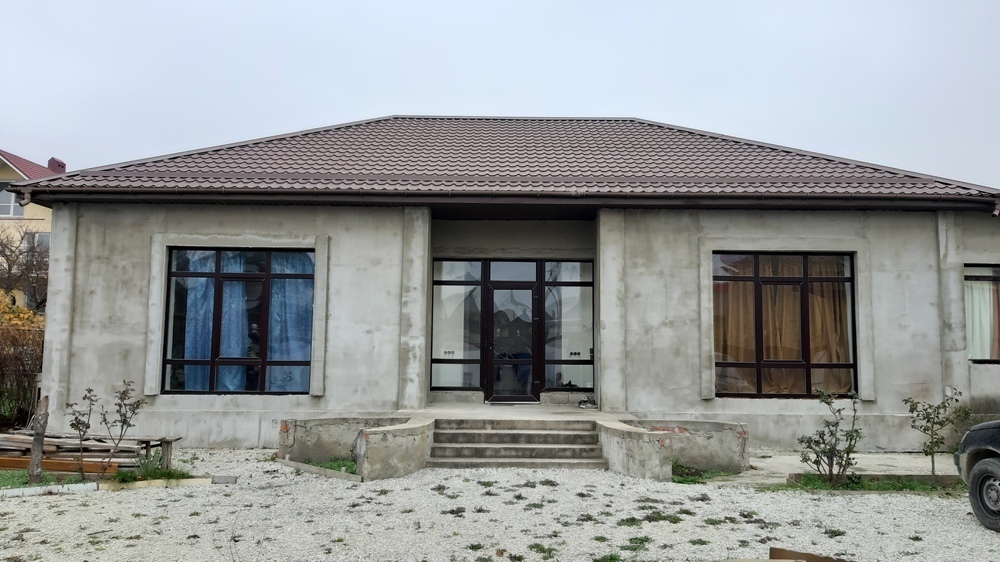 Дом 1733 кв.м на участке 8 сот
