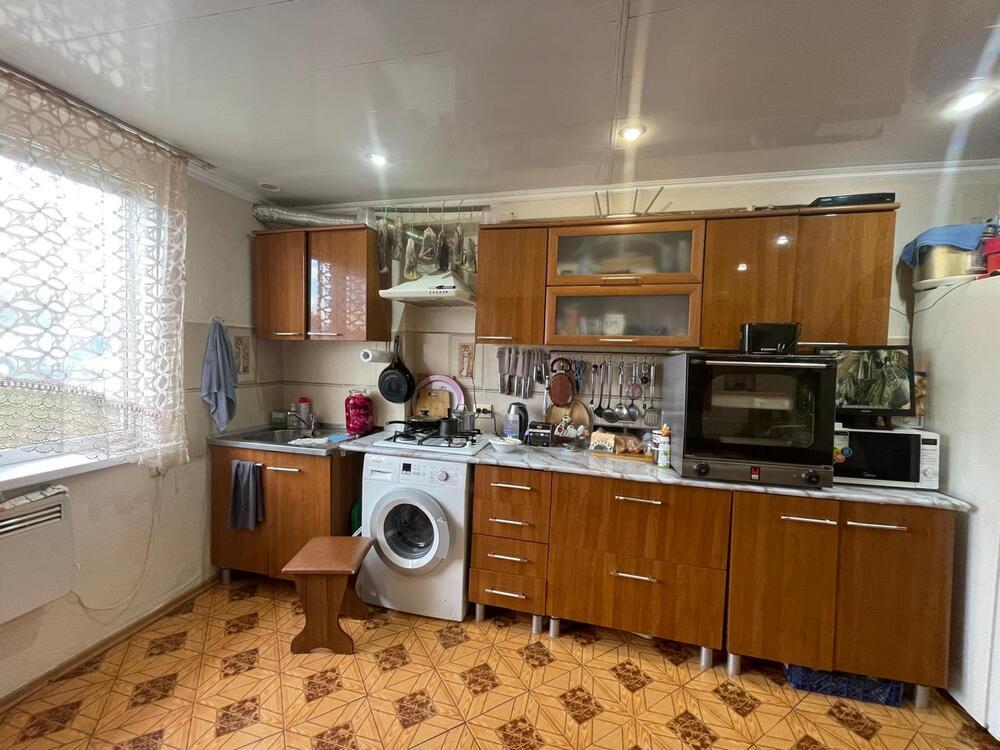 5-к. квартира 95 кв.м, 1/2