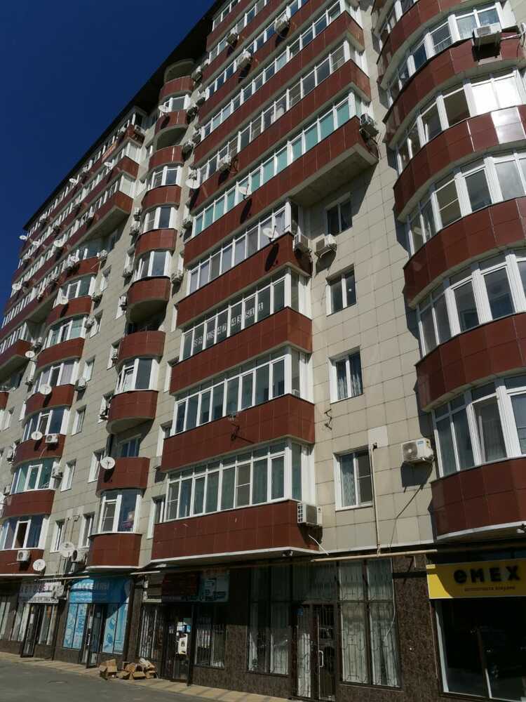 2-к. квартира 71 кв.м, 9/12