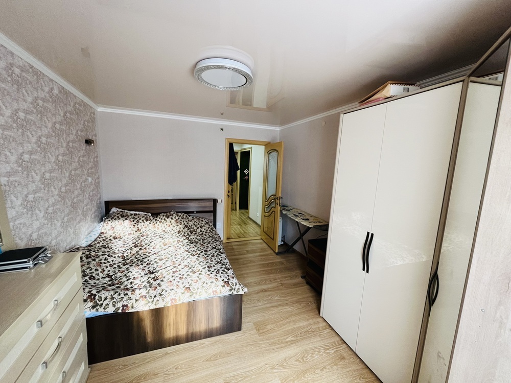 3-к. квартира 90 кв.м, 4/6