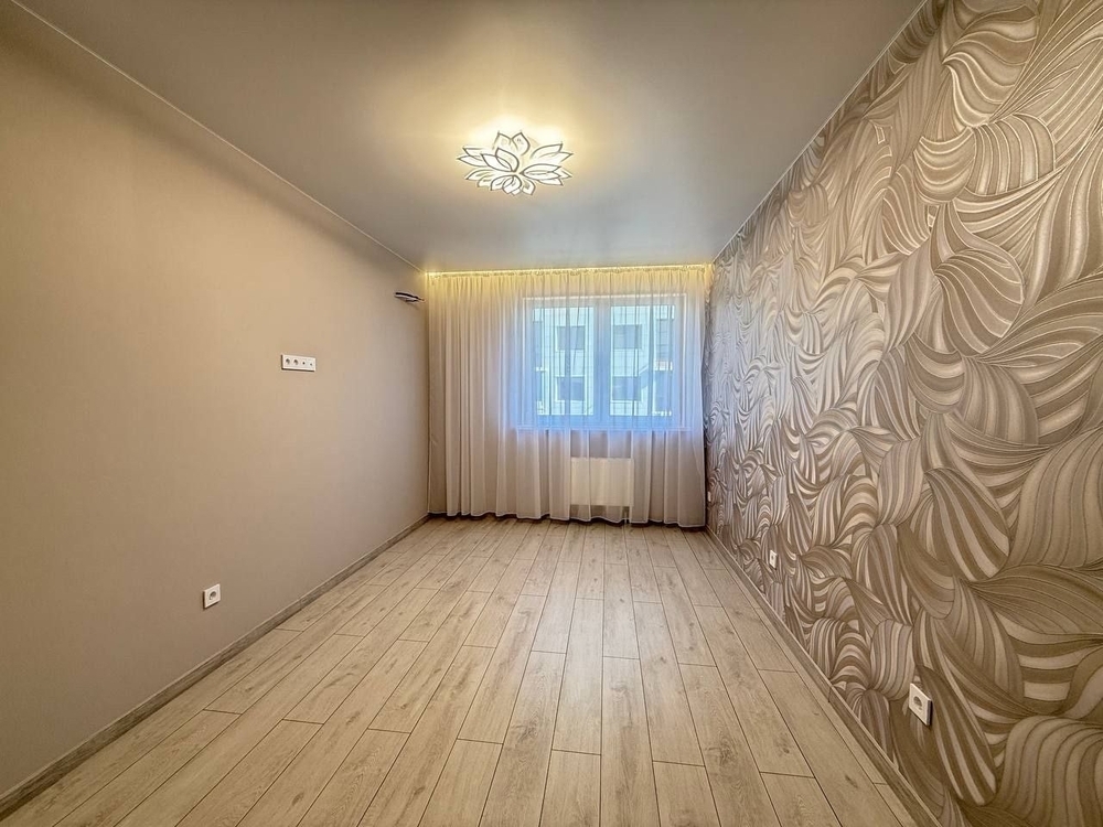 1-к. квартира 40.2 кв.м, 13/14