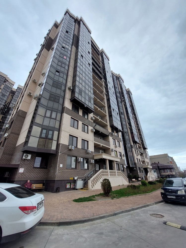 3-к. квартира 81 кв.м, 7/16