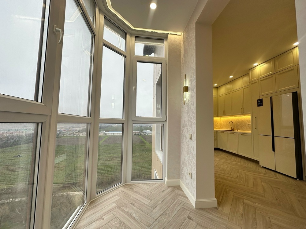 2-к. квартира 81 кв.м, 15/16