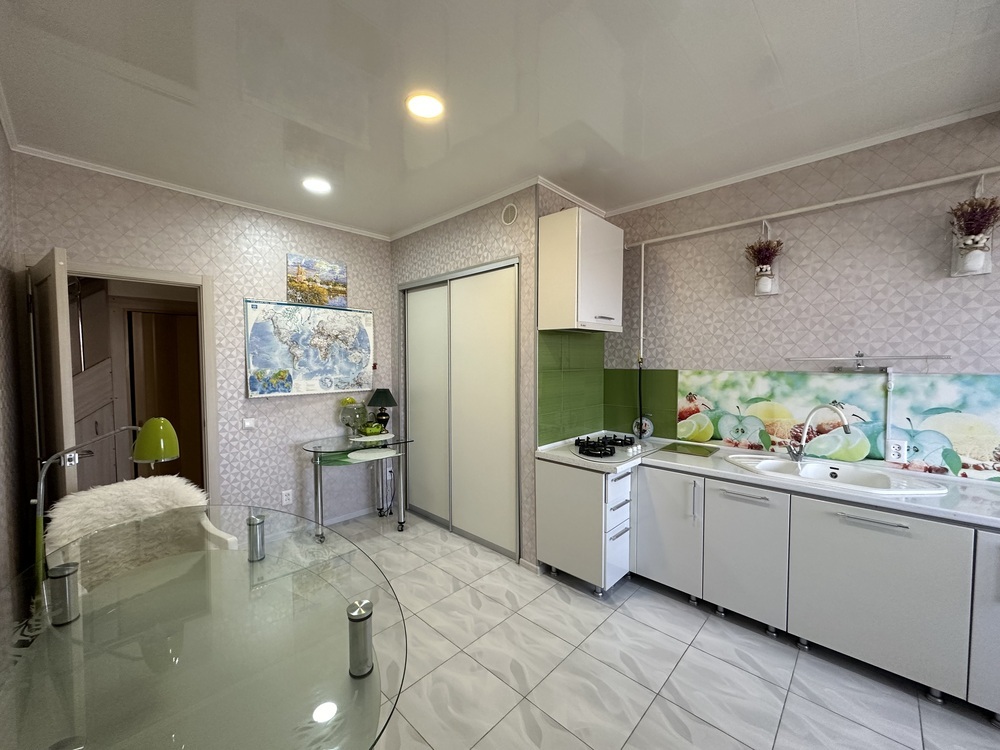 2-к. квартира 106 кв.м, 4/5