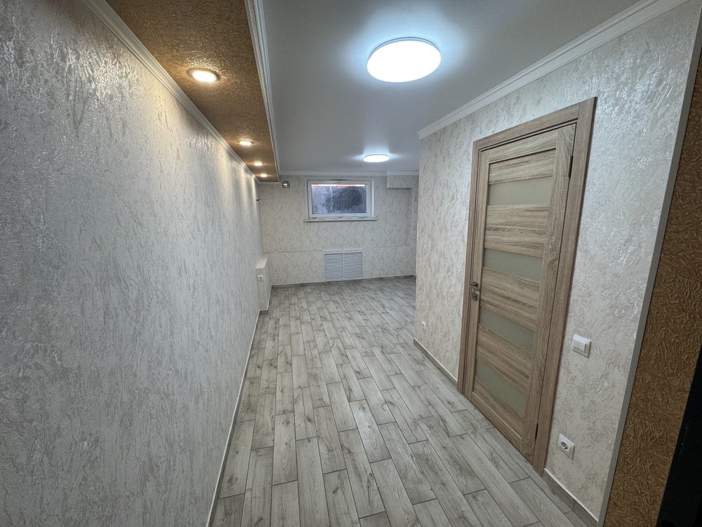 Студия 19.5 кв.м, цоколь/16
