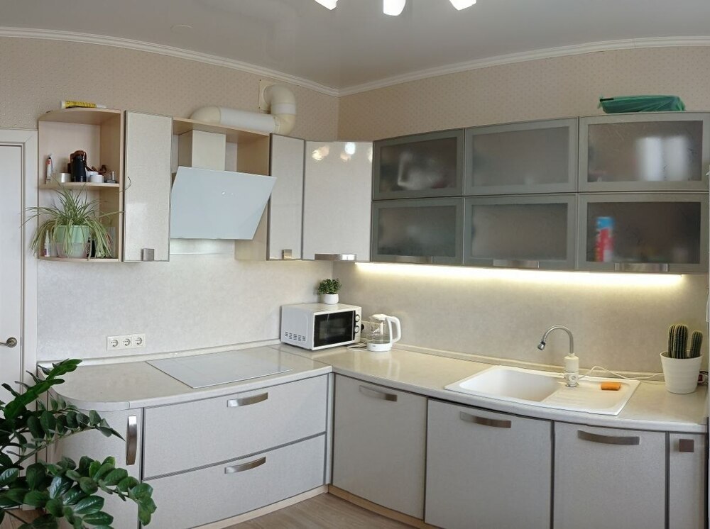 2-к. квартира 79 кв.м, 17/17