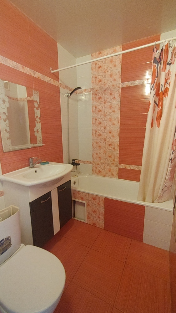 2-к. квартира 67 кв.м, 3/7