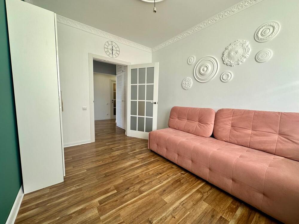 2-к. квартира 63 кв.м, 9/9