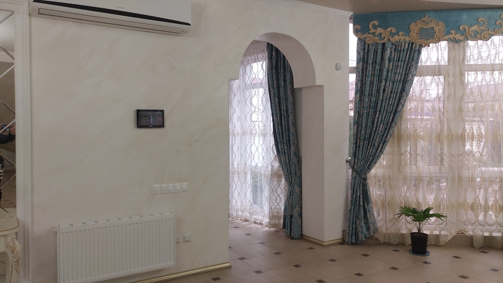 Дом 276 кв.м на участке 6 сот