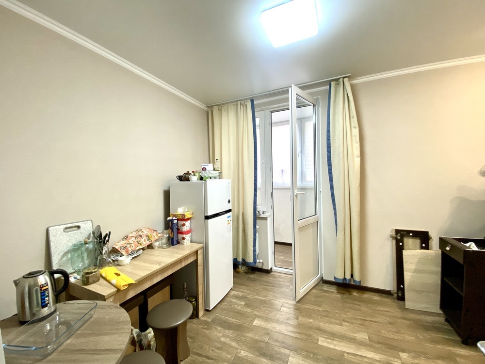 2-к. квартира 57.2 кв.м, 1/9