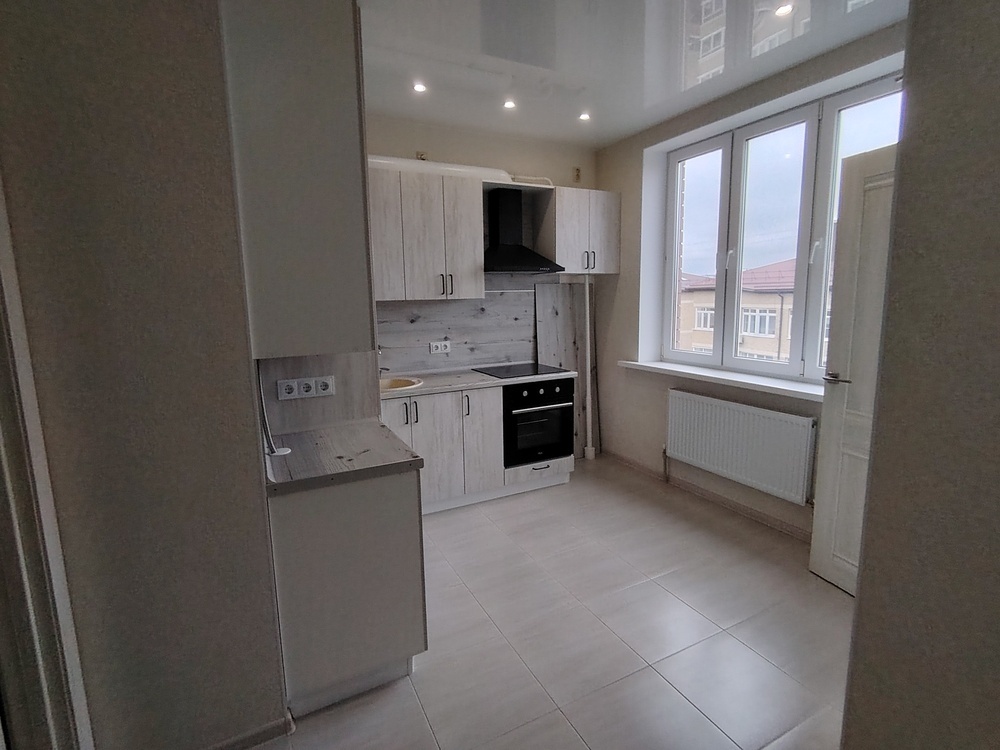 2-к. квартира 52.9 кв.м, 13/13