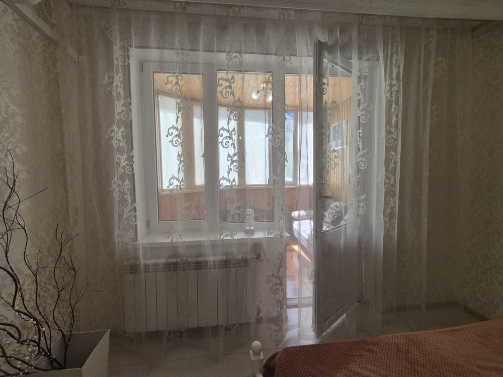 1-к. квартира 54.1 кв.м, 2/10