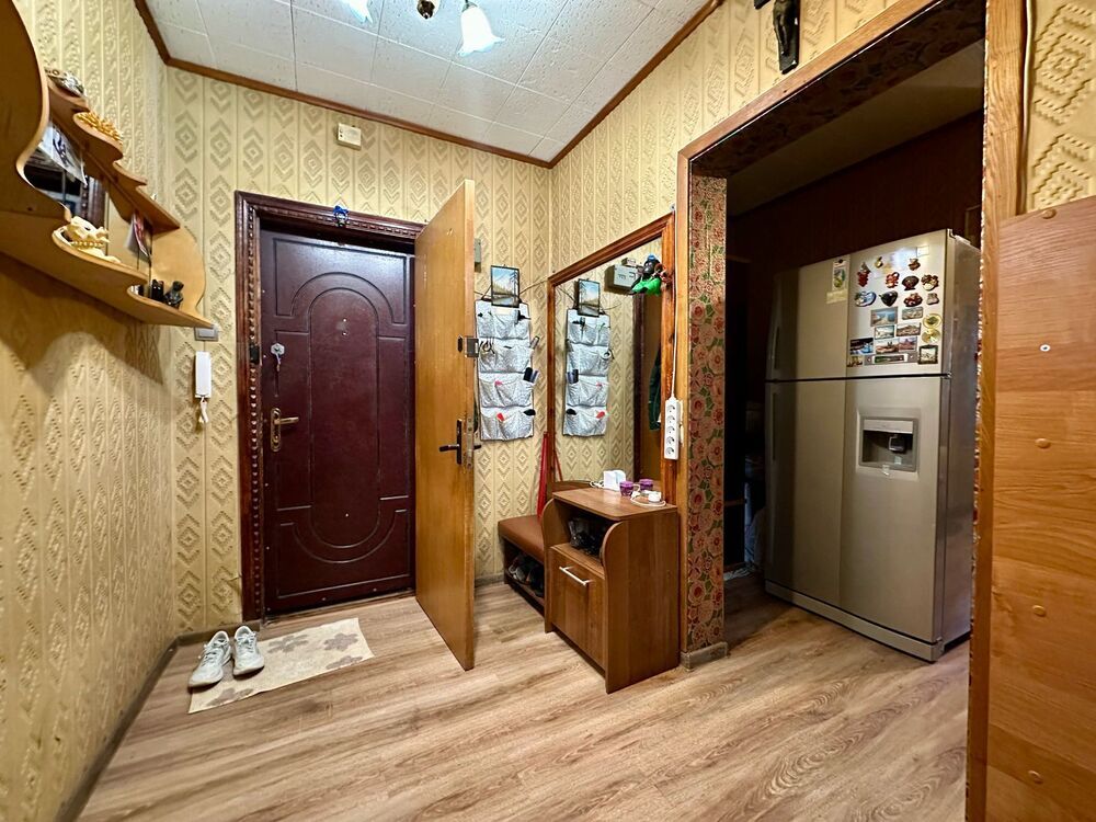 2-к. квартира 65.7 кв.м, 1/9