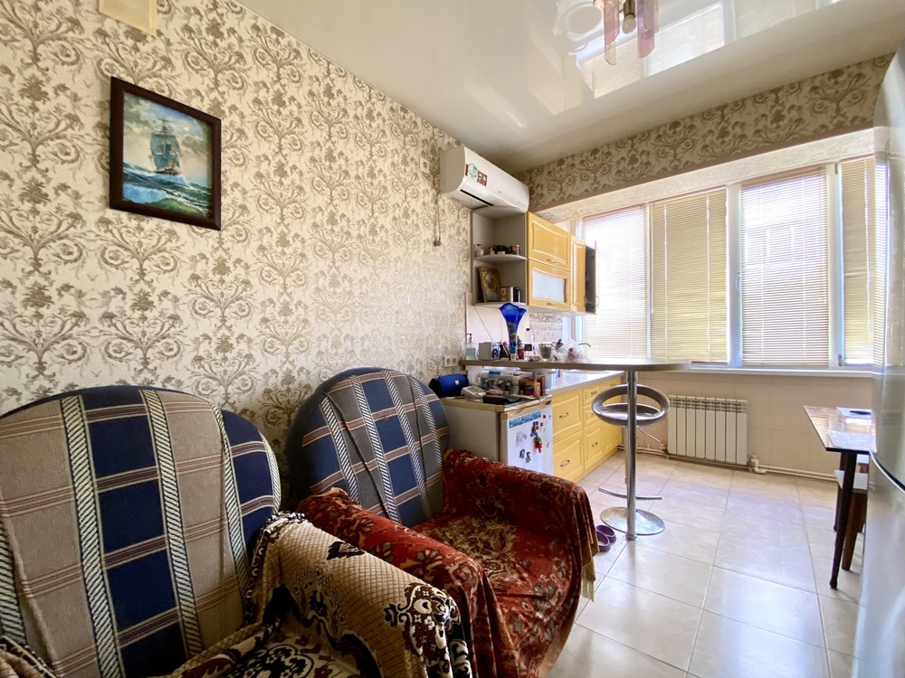 2-к. квартира 59.8 кв.м, 2/8