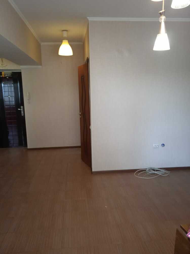 2-к. квартира 70.1 кв.м, 2/6