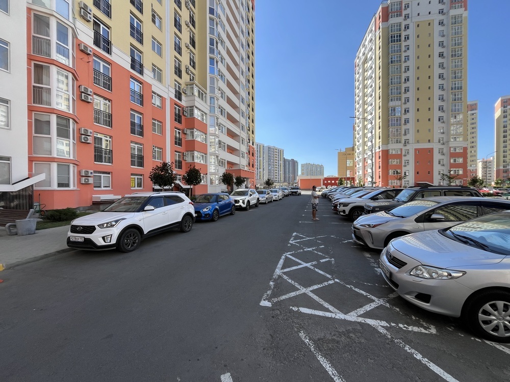 2-к. квартира 66 кв.м, 1/16