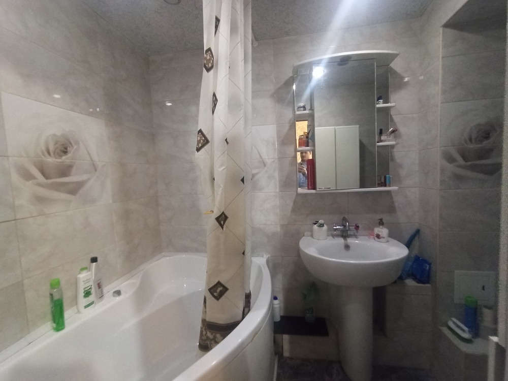 3-к. квартира 79.3 кв.м, 3/9