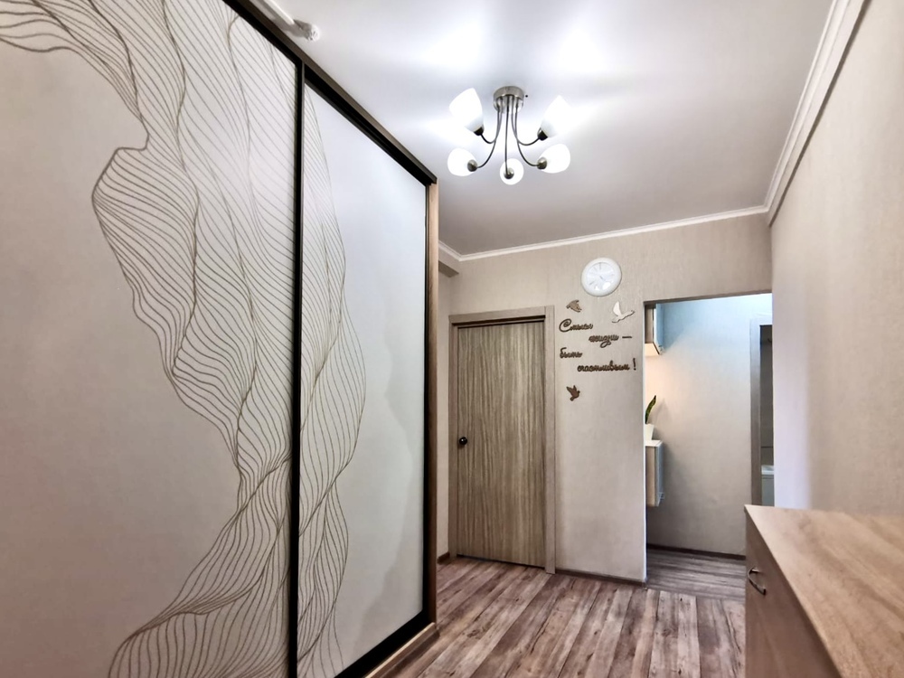 2-к. квартира 72 кв.м, 14/16