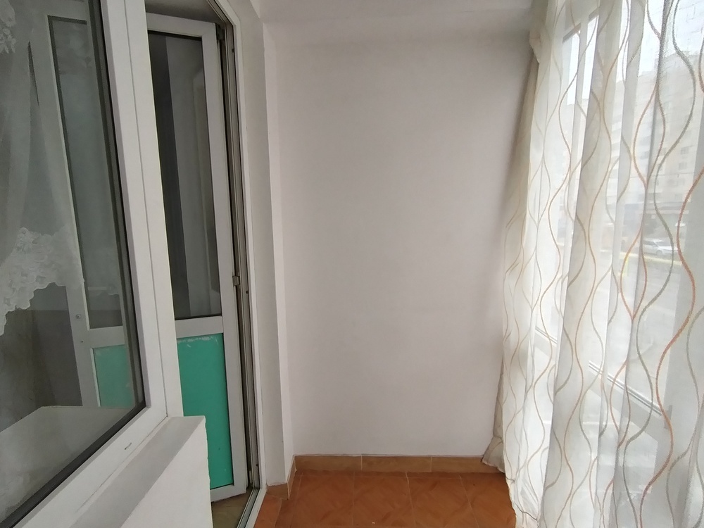 2-к. квартира 75 кв.м, 2/9