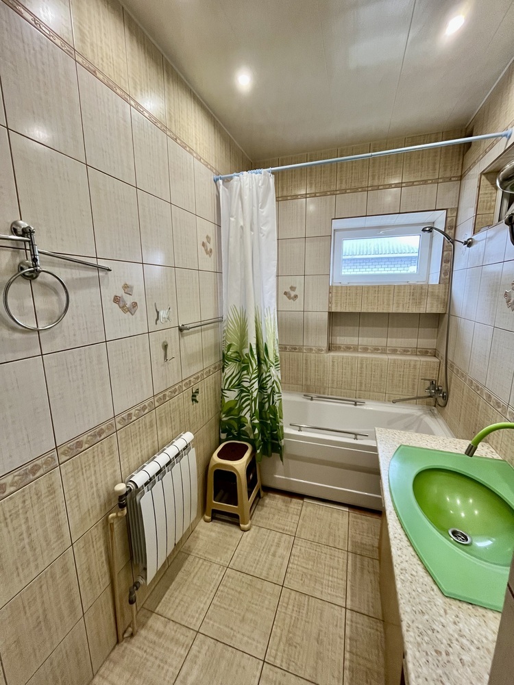 Дом 329 кв.м на участке 10 сот