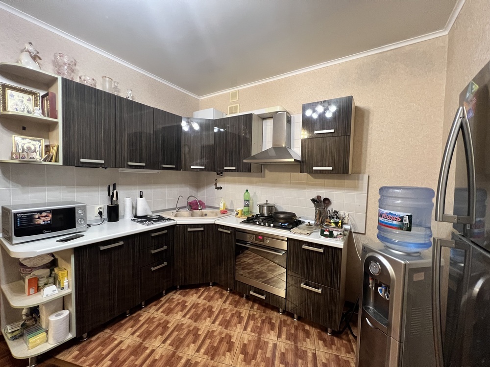 3-к. квартира 106 кв.м, 2/5