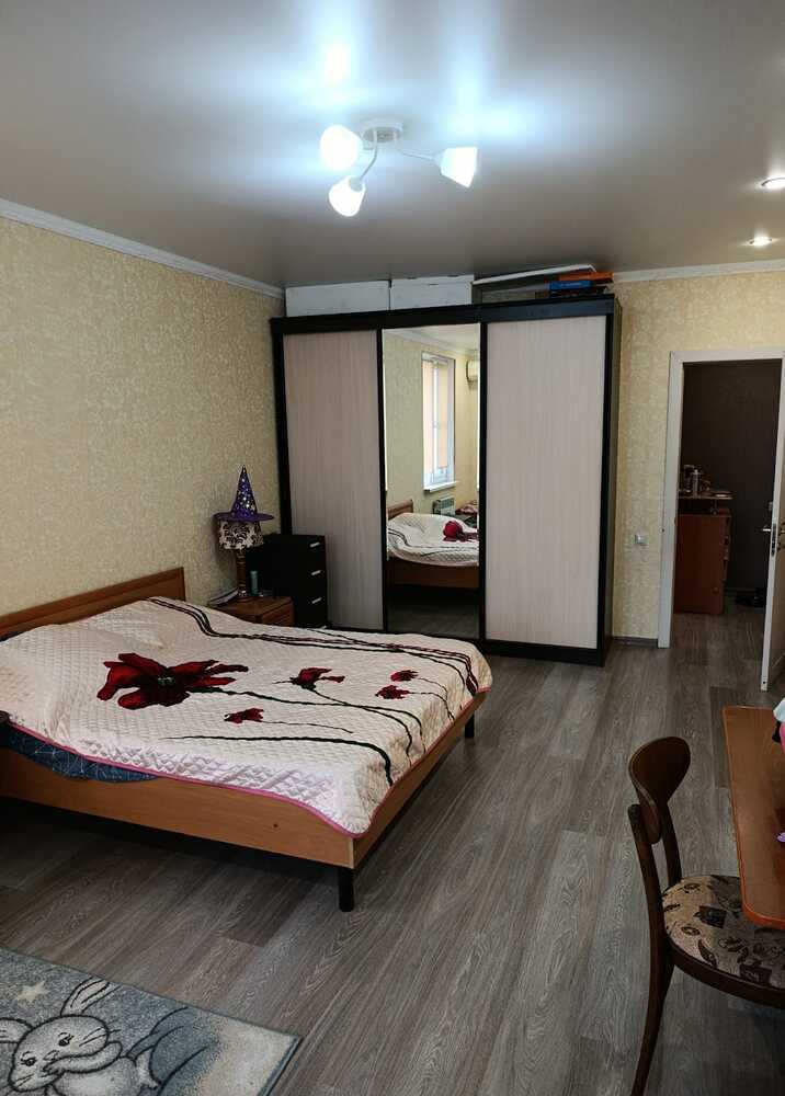 1-к. квартира 50 кв.м, 4/13
