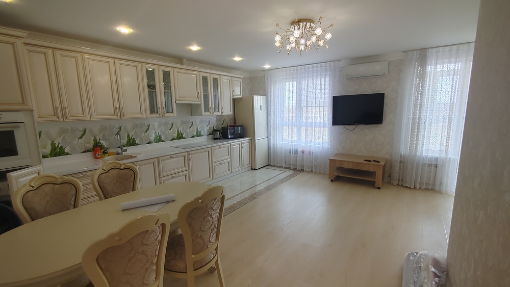 2-к. квартира 85 кв.м, 3/8