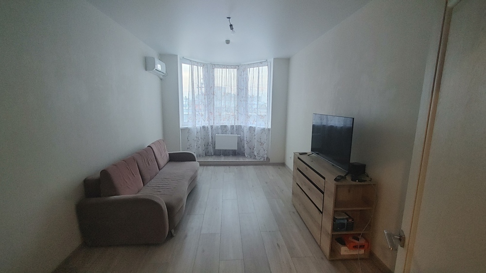 2-к. квартира 65 кв.м, 2/18