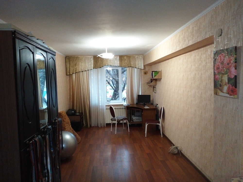 6-к. квартира 133 кв.м, 1/9