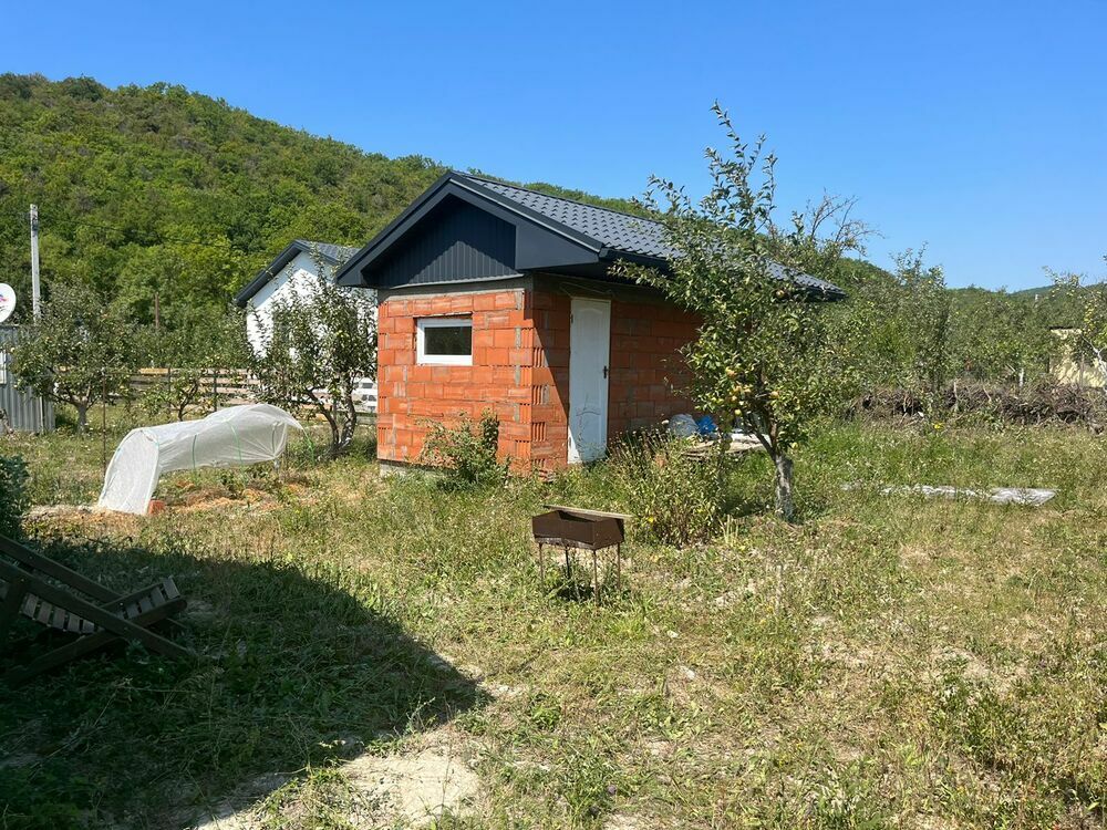 Дом 40 кв.м на участке 6 сот