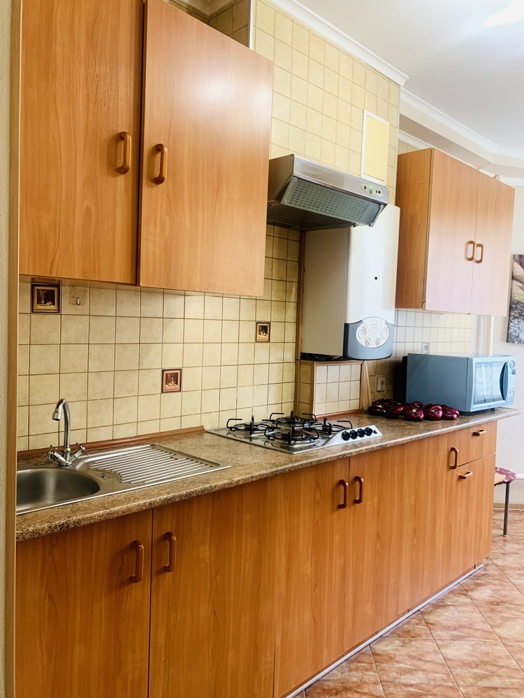 1-к. квартира 54 кв.м, 1/9