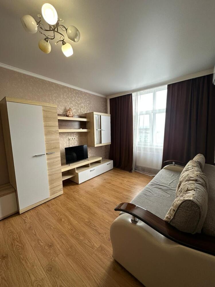 1-к. квартира 48.3 кв.м, 13/14