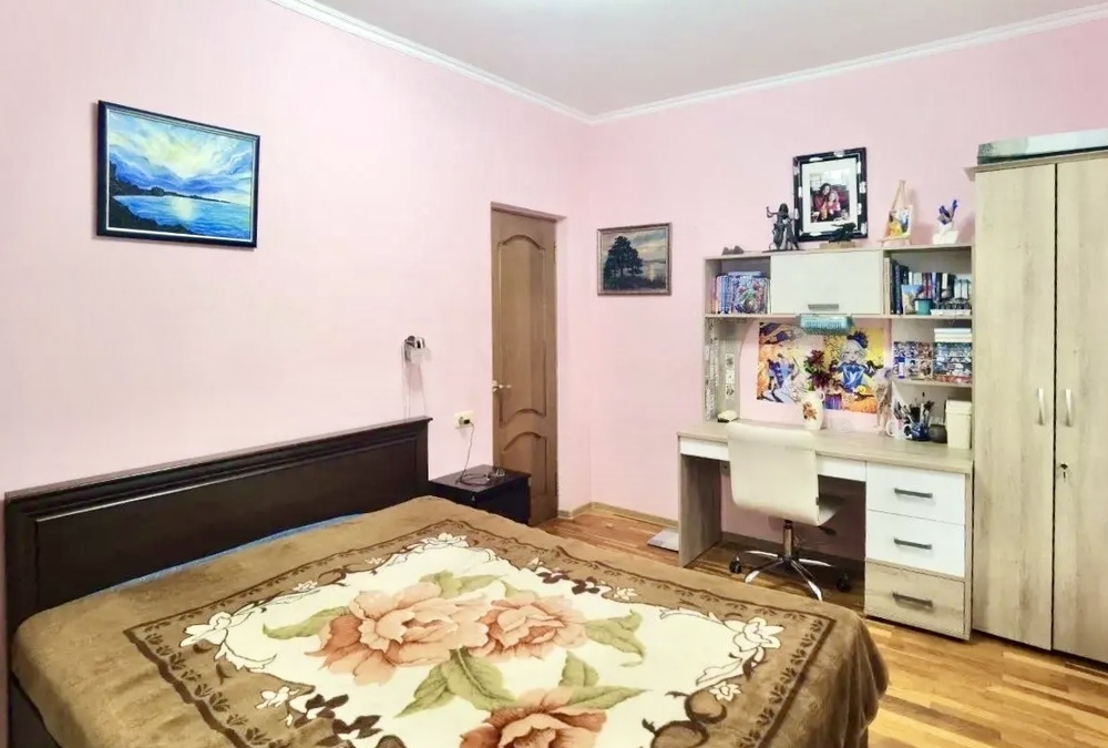 3-к. квартира 93 кв.м, 2/6