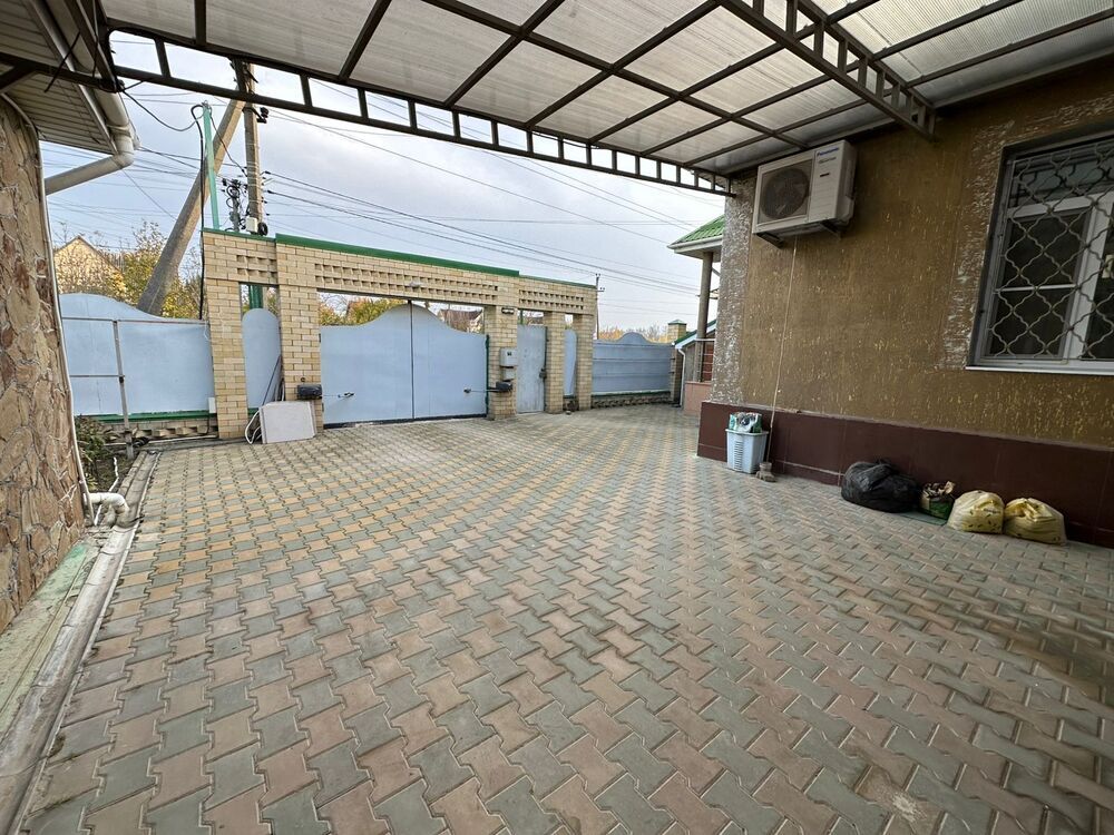 Дом 273 кв.м на участке 5 сот