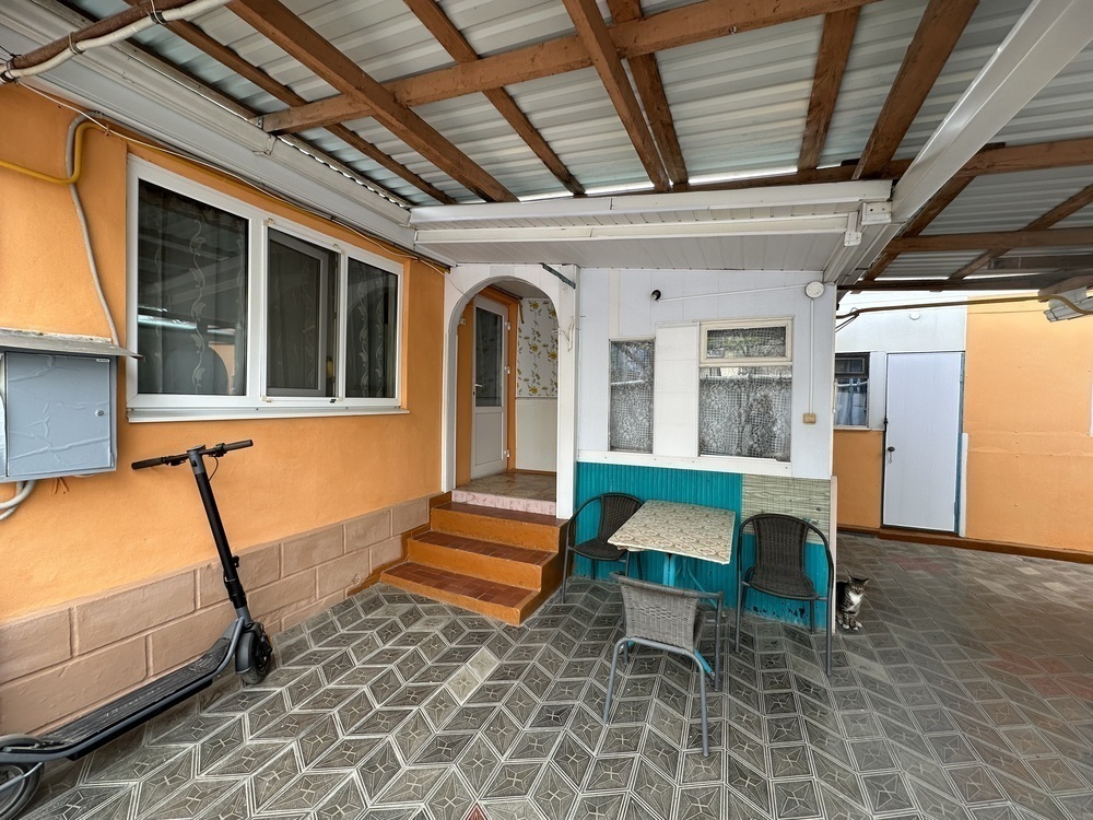 Дом 220 кв.м на участке 4.4 сот