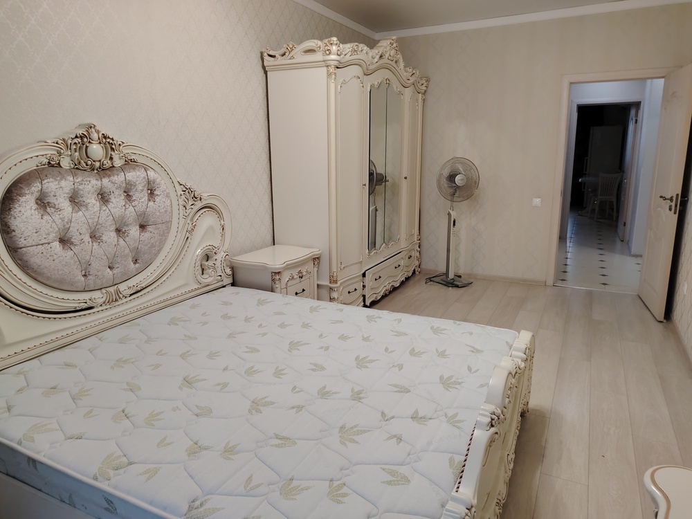 2-к. квартира 72 кв.м, 9/9