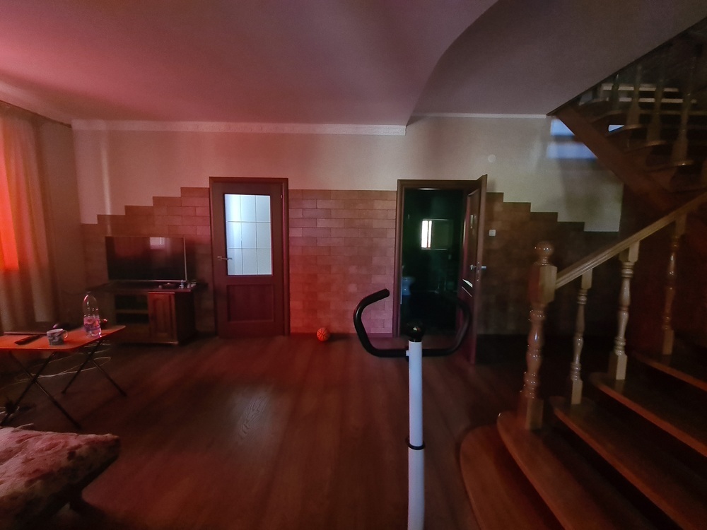 Дом 360 кв.м на участке 10 сот