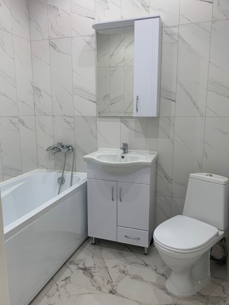 2-к. квартира 68 кв.м, 10/13