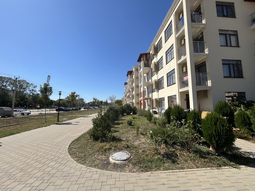 1-к. квартира 37.5 кв.м, 1/4