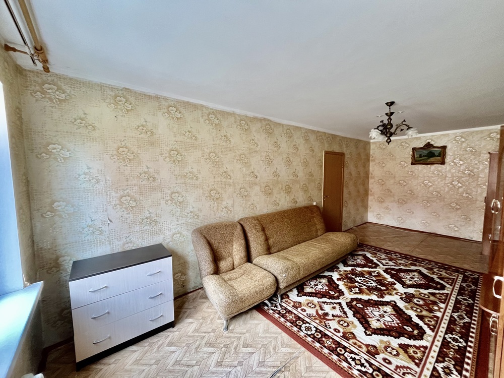 1-к. квартира 43 кв.м, 2/9