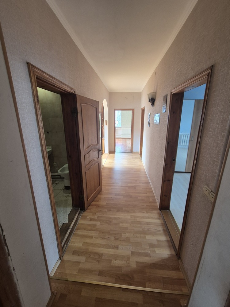 Дом 319 кв.м на участке 3 сот
