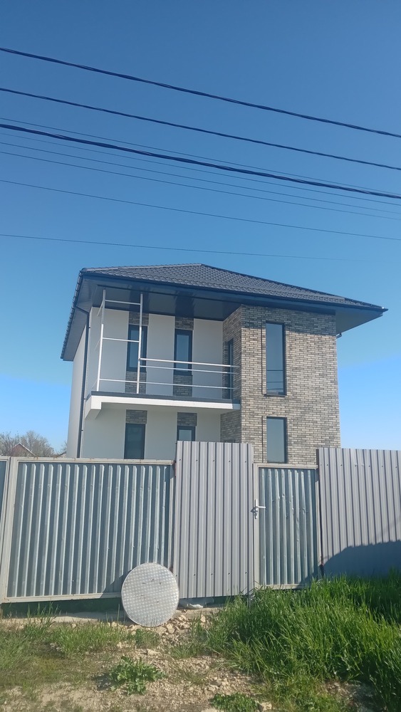 Дом 130 кв.м на участке 5.5 сот