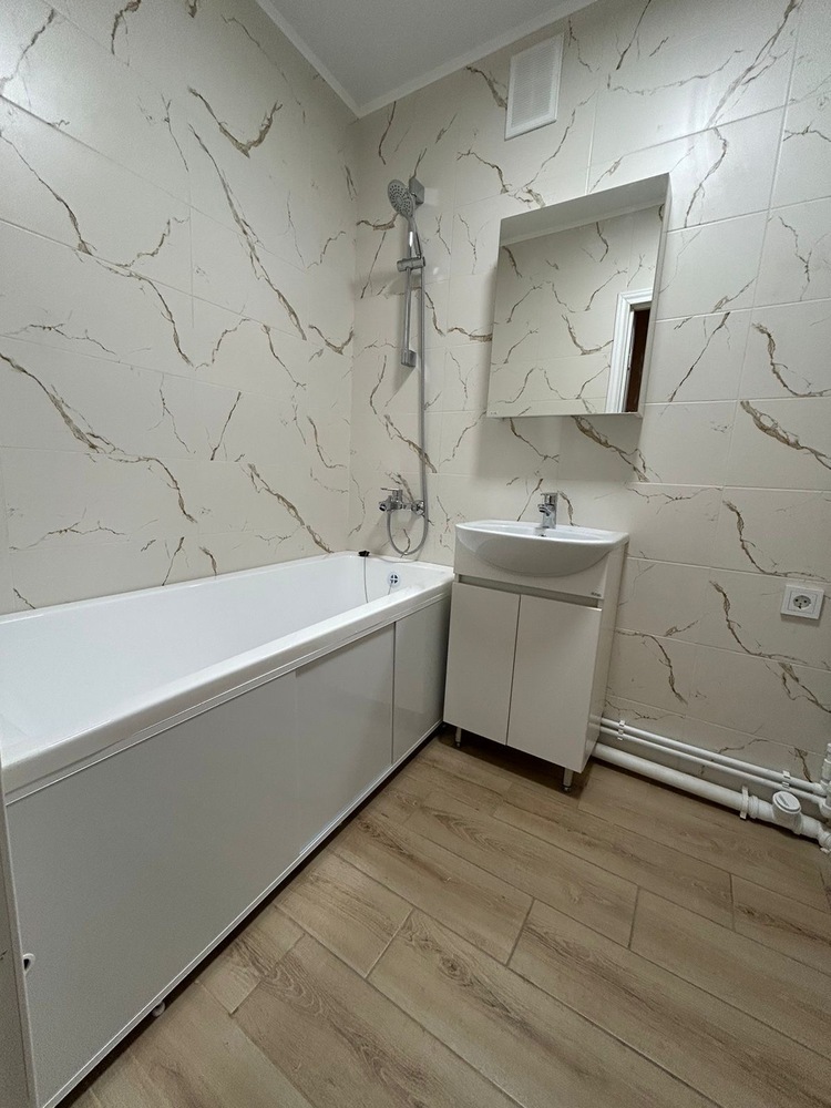 2-к. квартира 44 кв.м, 2/2
