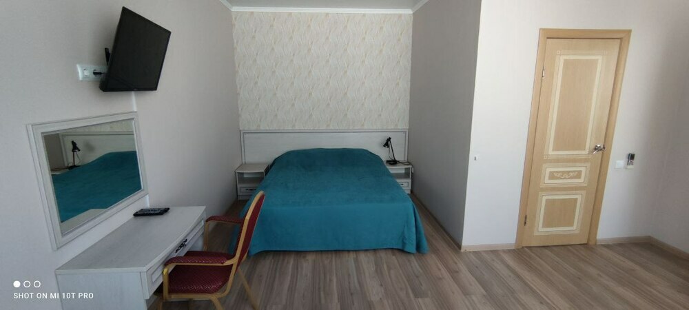 1-к. квартира 42 кв.м, 2/3