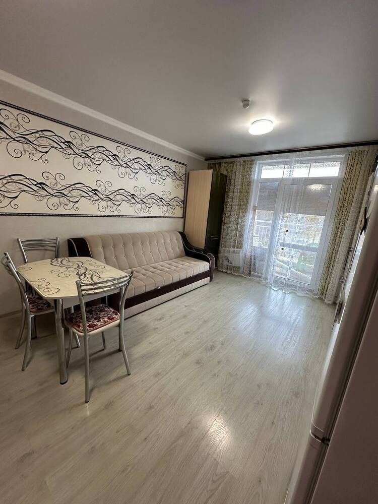 1-к. квартира 37.5 кв.м, 2/5